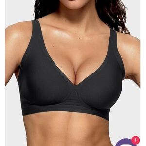 Seamless Black Bra